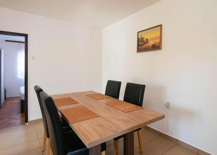 Apartments Ljiljana