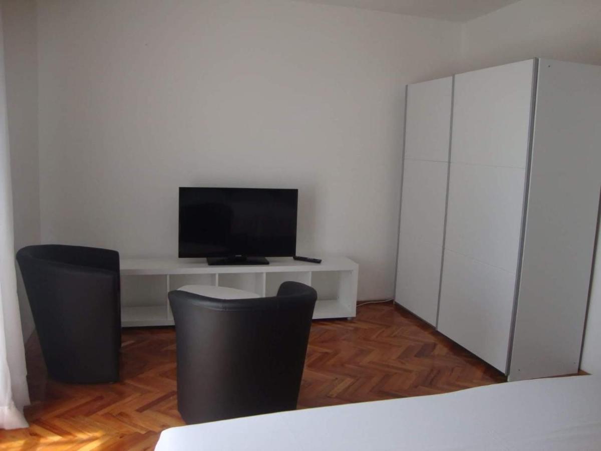 Apartment Ljiljana